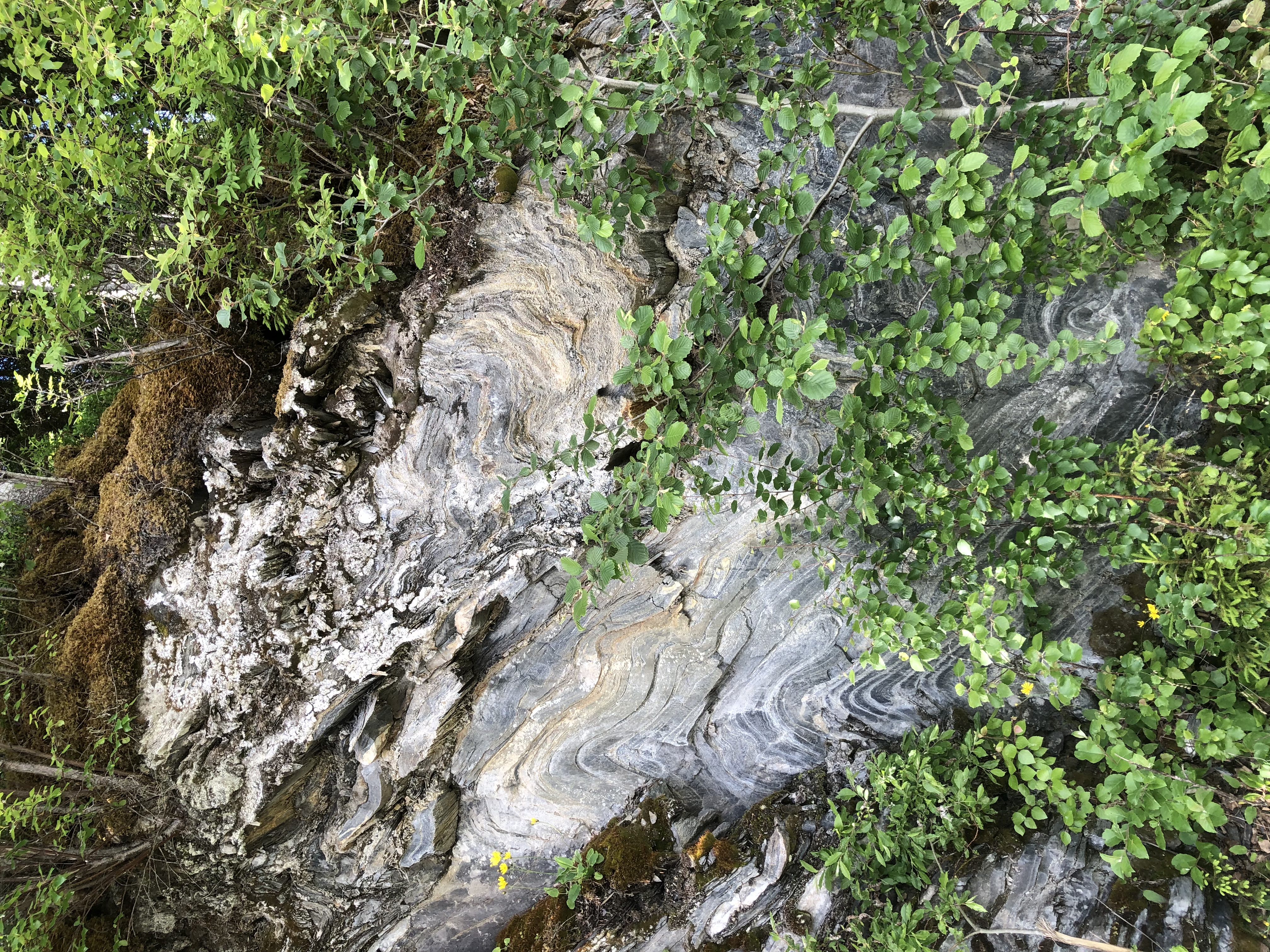 Spectacular geological formations at Byafossen